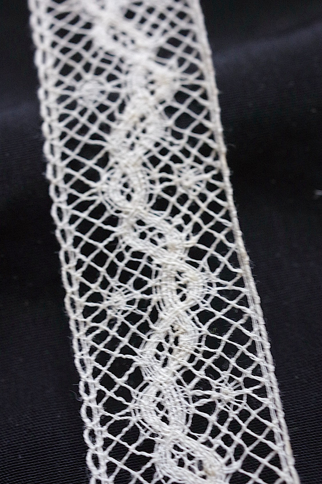 アンティークレース　dentelle ancienne 　3種 .FR a l'epoque