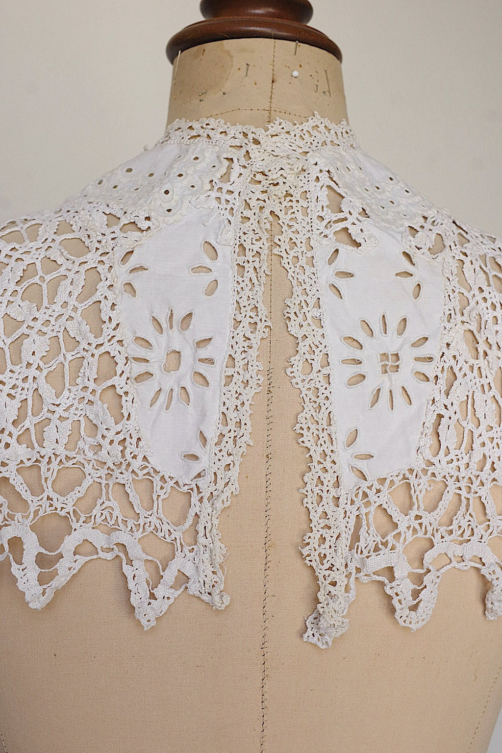 アンティークレース　dentelle ancienne レース襟1 .FR a l'epoque