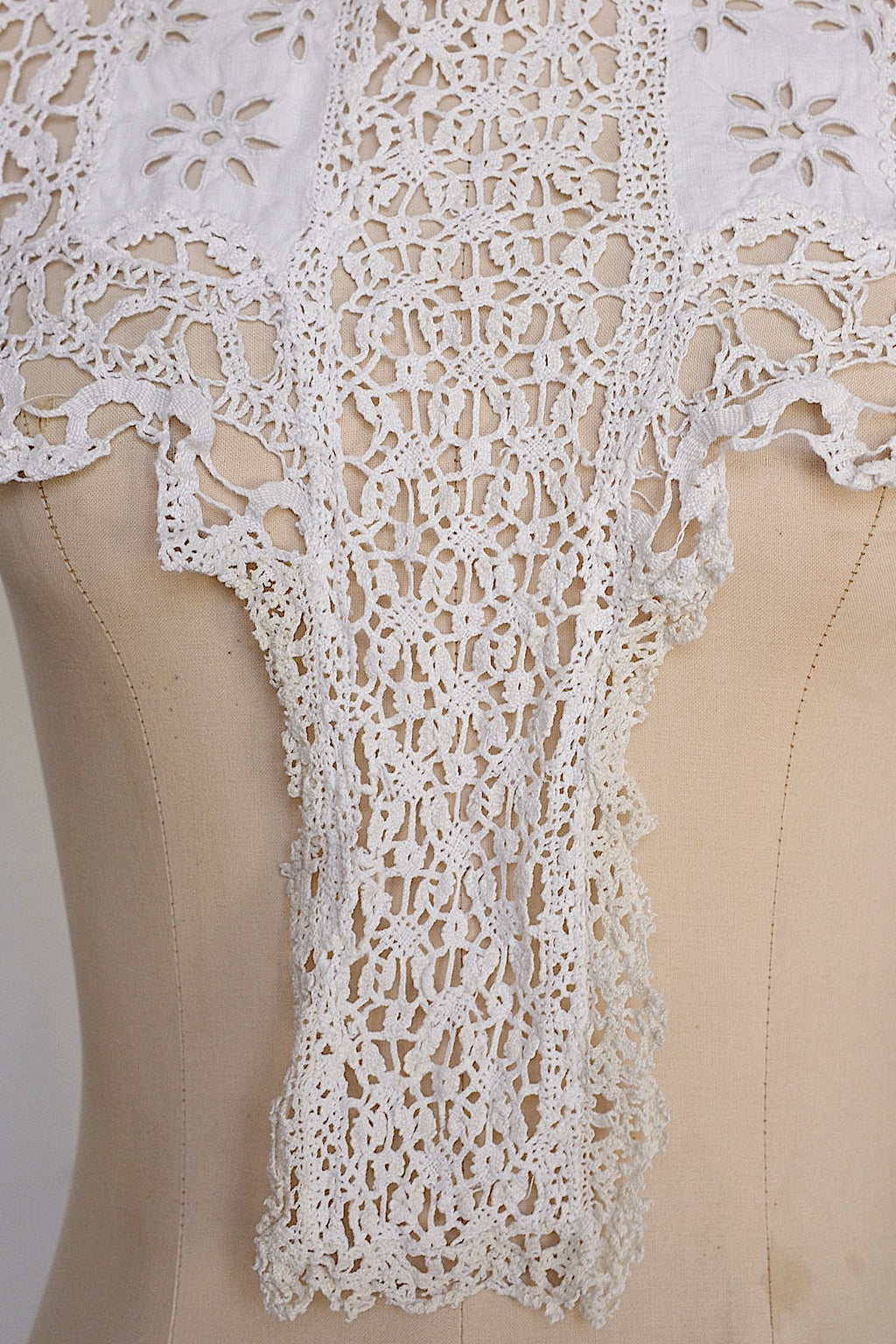 アンティークレース　dentelle ancienne レース襟1 .FR a l'epoque