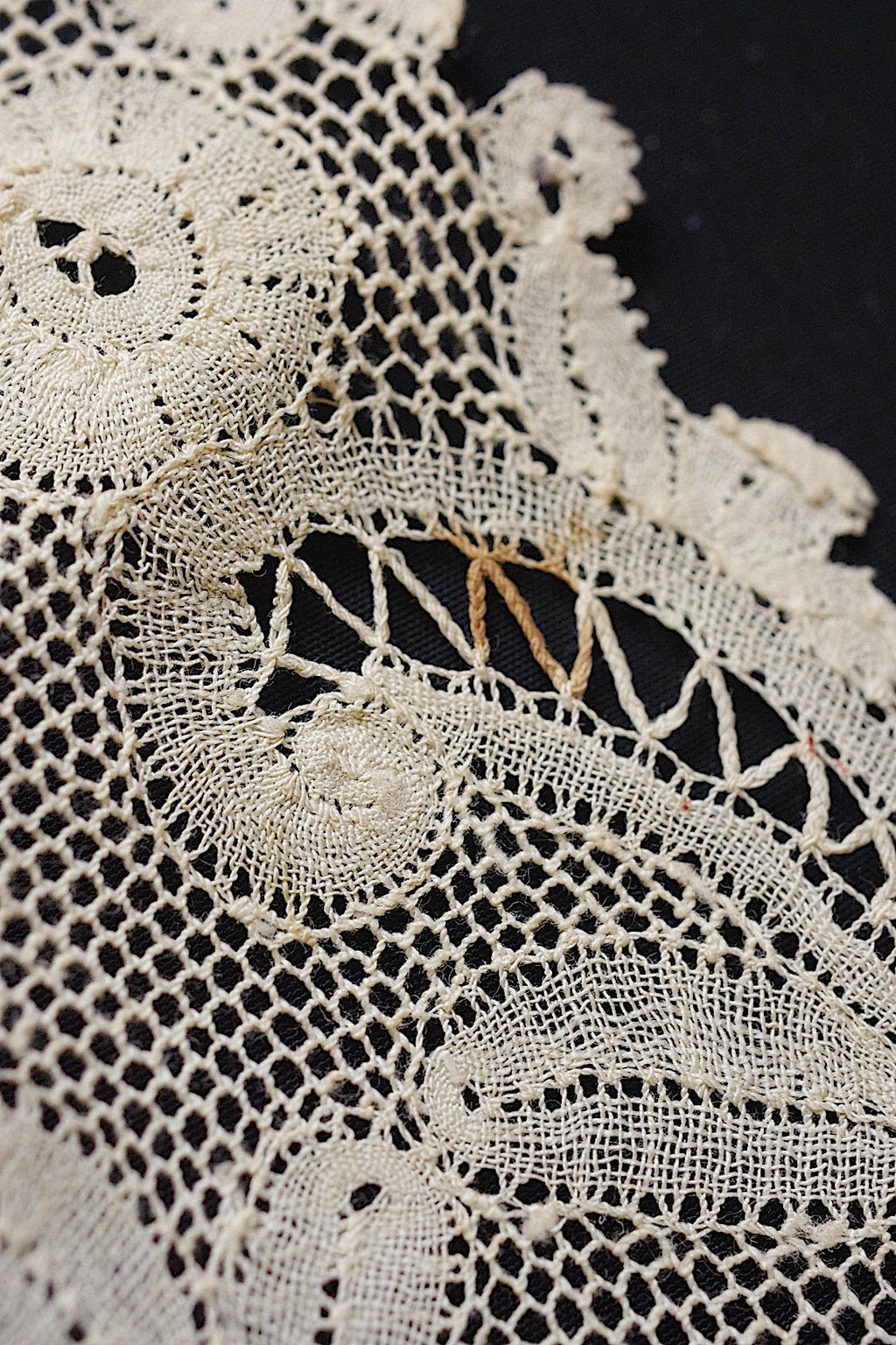 アンティークレース　dentelle ancienne 首元周り　lot .FR a l'epoque