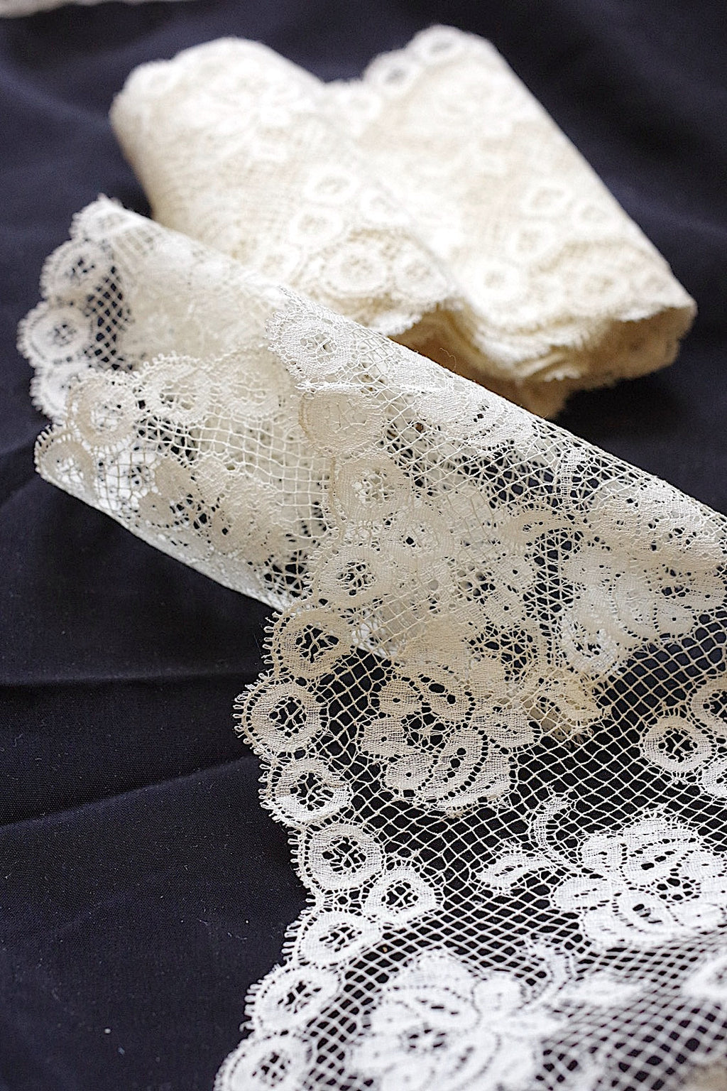 アンティークレース　dentelle ancienne 417cm .FR a l'epoque