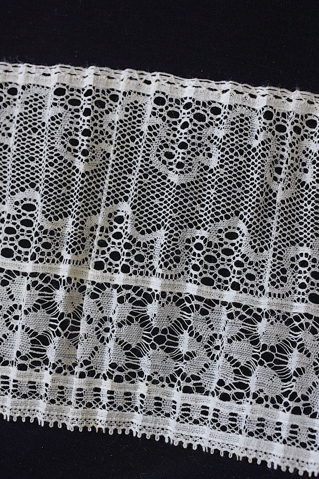 アンティークレース　dentelle ancienne 290cm プリーツ .FR a l'epoque