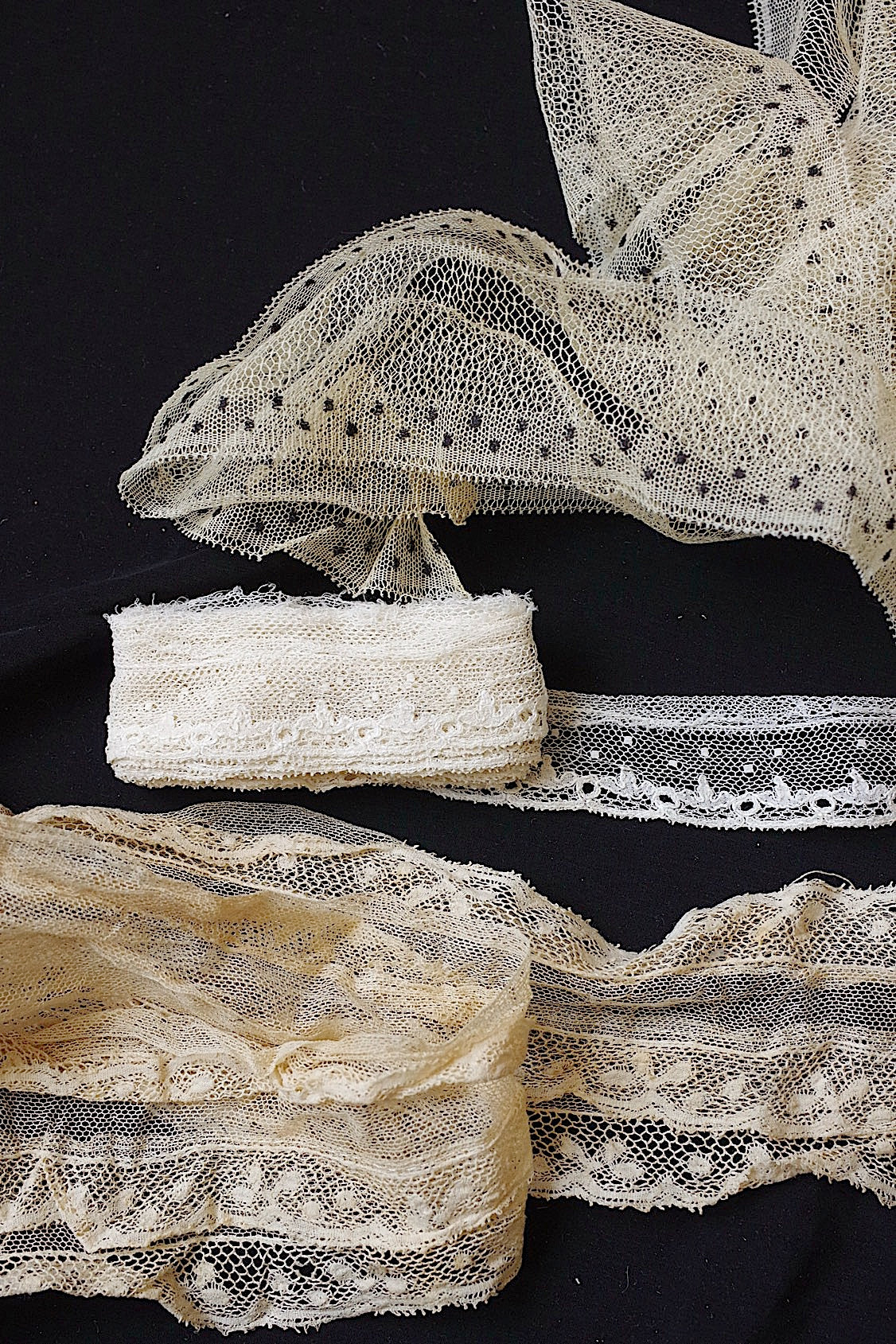 アンティークレース　dentelle ancienne 3種 .FR a l'epoque