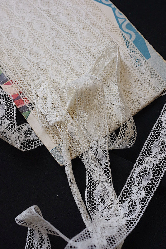 アンティークレース　dentelle ancienne 1110cm .FR a l'epoque
