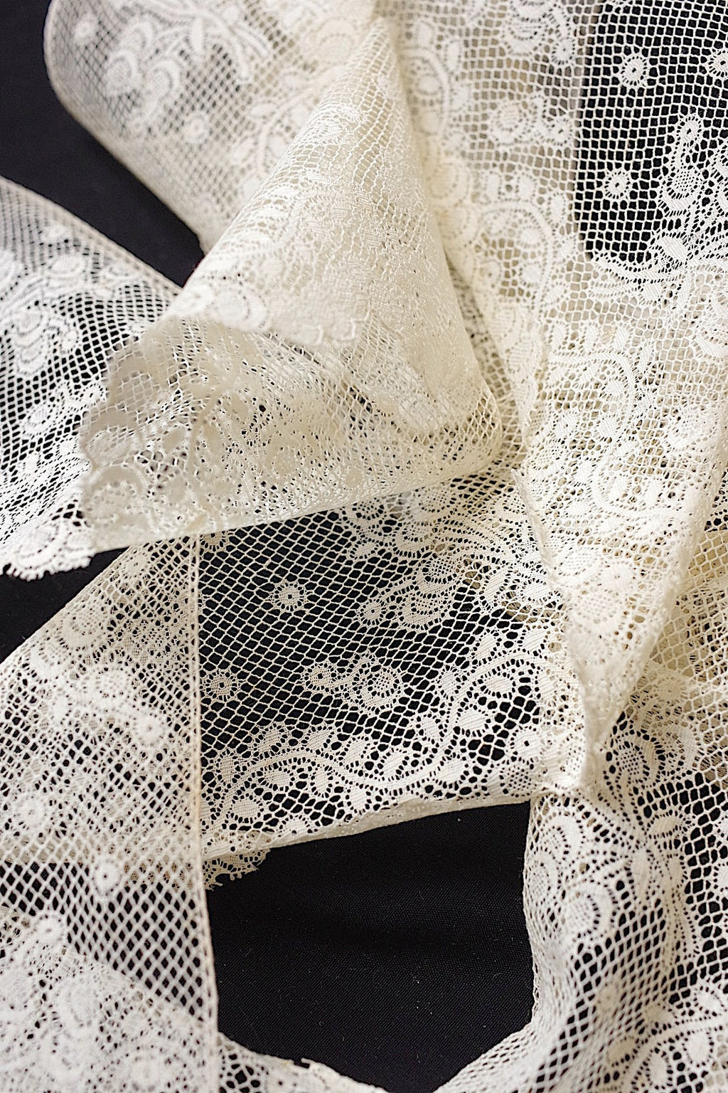 アンティークレース　dentelle ancienne 500cm .FR a l'epoque