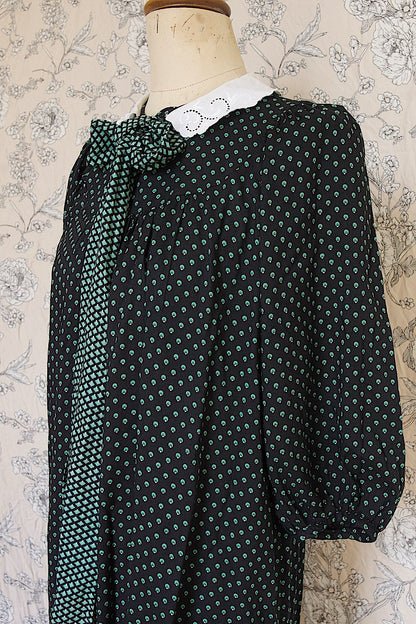 ヴィンテージワンピース　vêtement vintage dress .FR a l'epoque