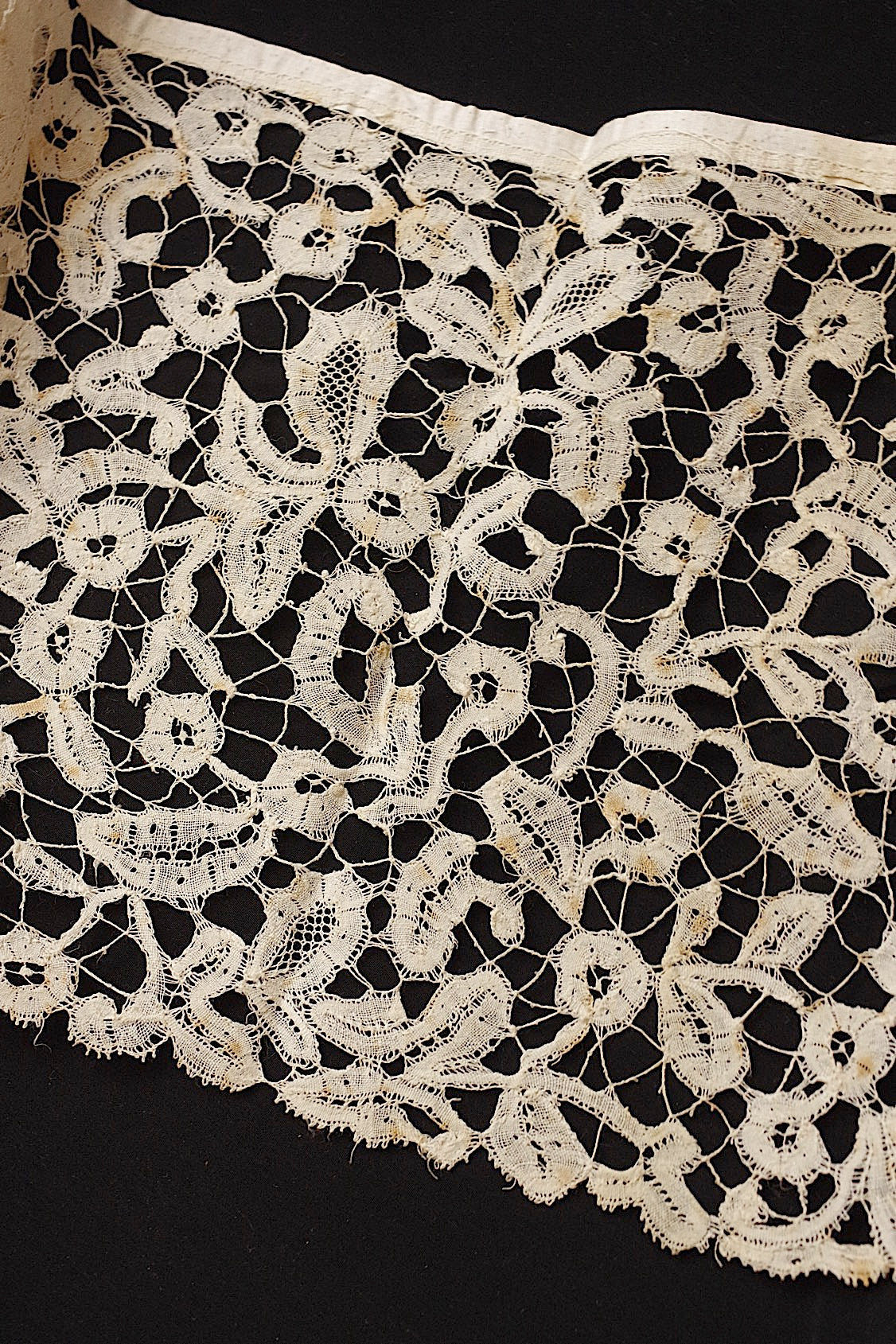 アンティークレース　dentelle ancienne フレミッシュ　365cm .FR a l'epoque