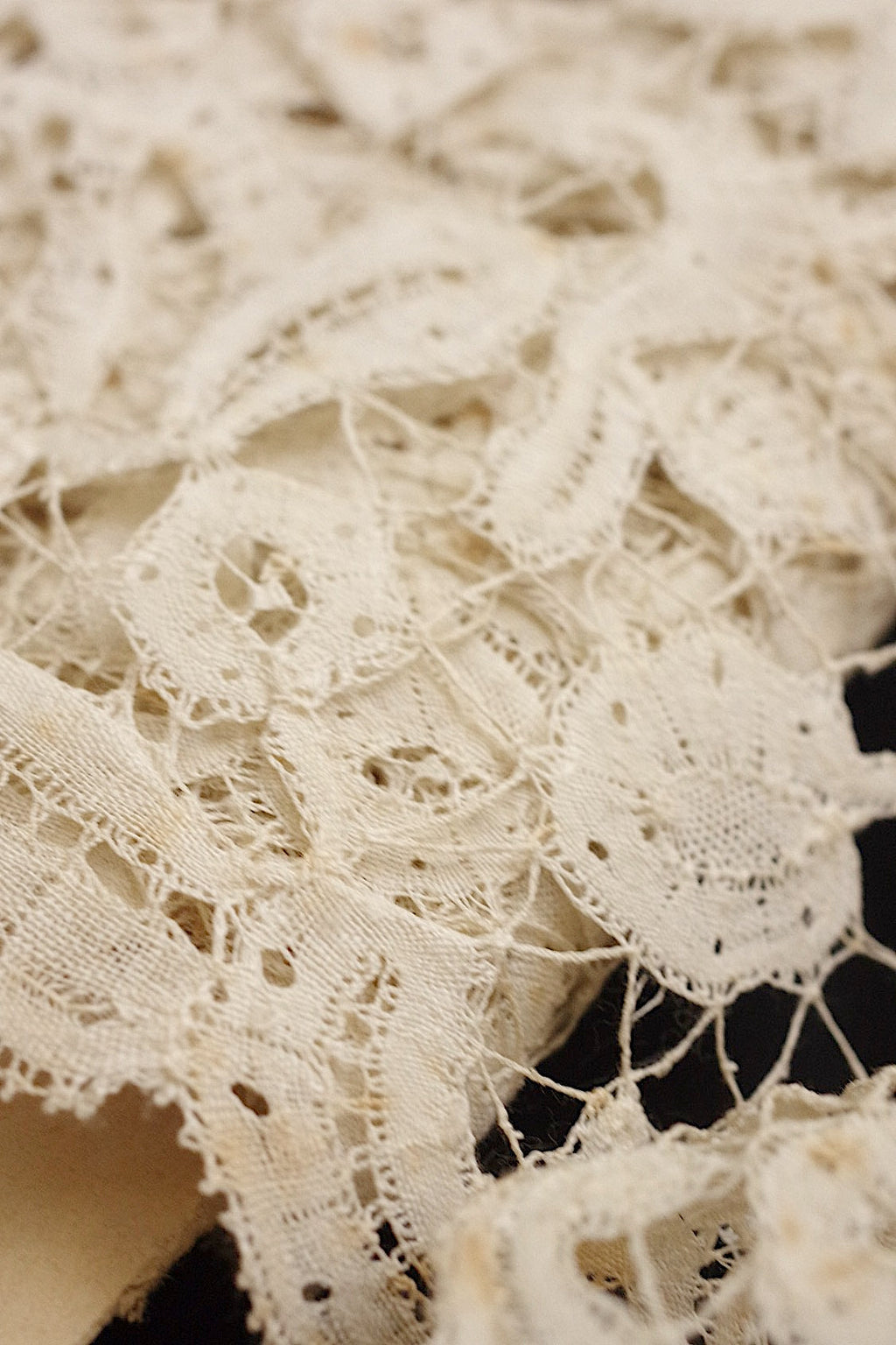 アンティークレース　dentelle ancienne フレミッシュ　365cm .FR a l'epoque