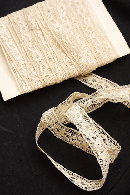アンティークレース　dentelle ancienne 180cm 560cm .FR a l'epoque