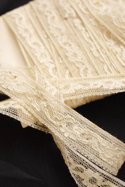アンティークレース　dentelle ancienne 180cm 560cm .FR a l'epoque