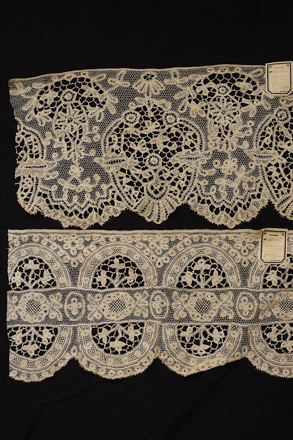 アンティークレース　dentelle ancienne  ハギレ　タグ付き 2種 .FR a l'epoque