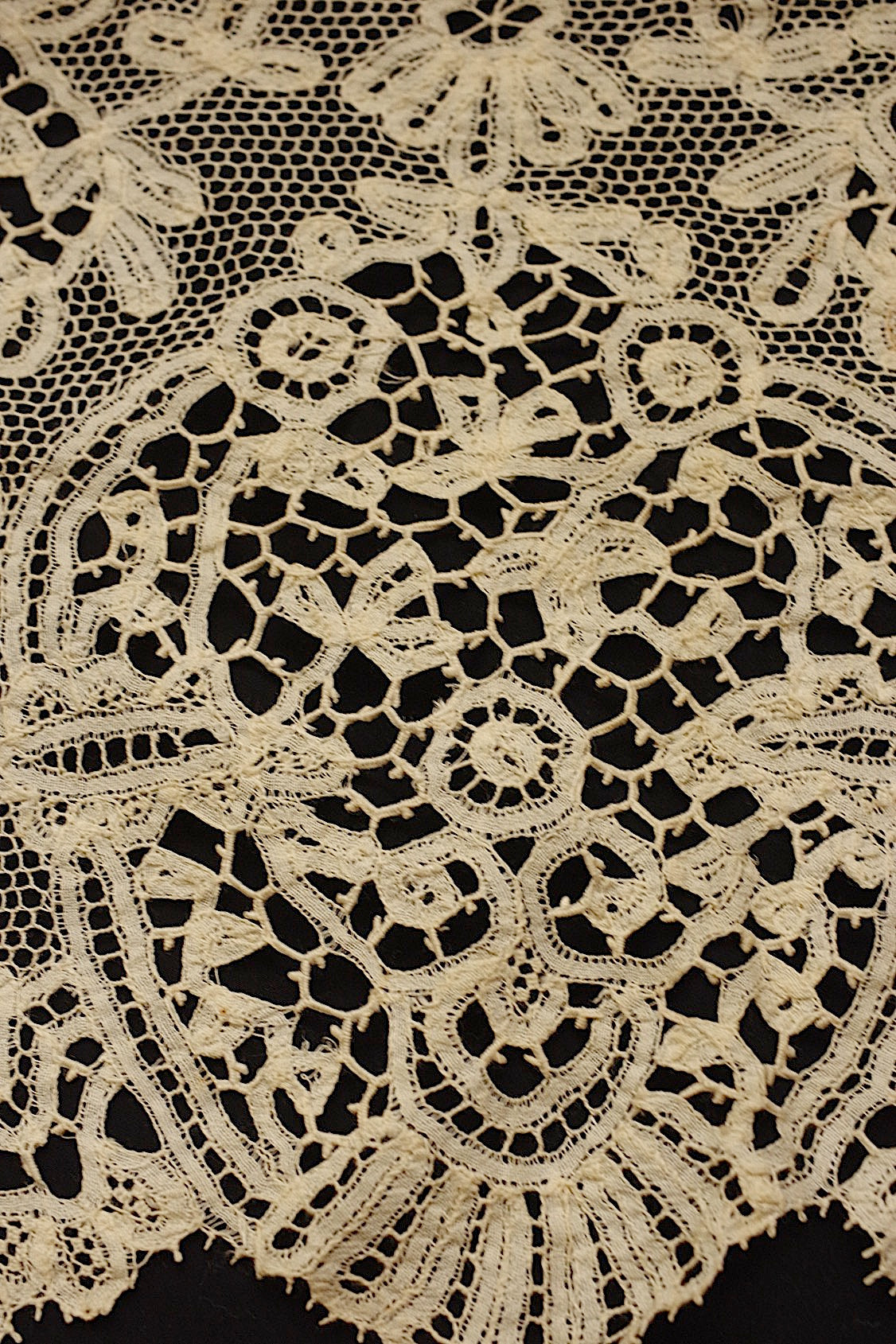 アンティークレース　dentelle ancienne  ハギレ　タグ付き 2種 .FR a l'epoque