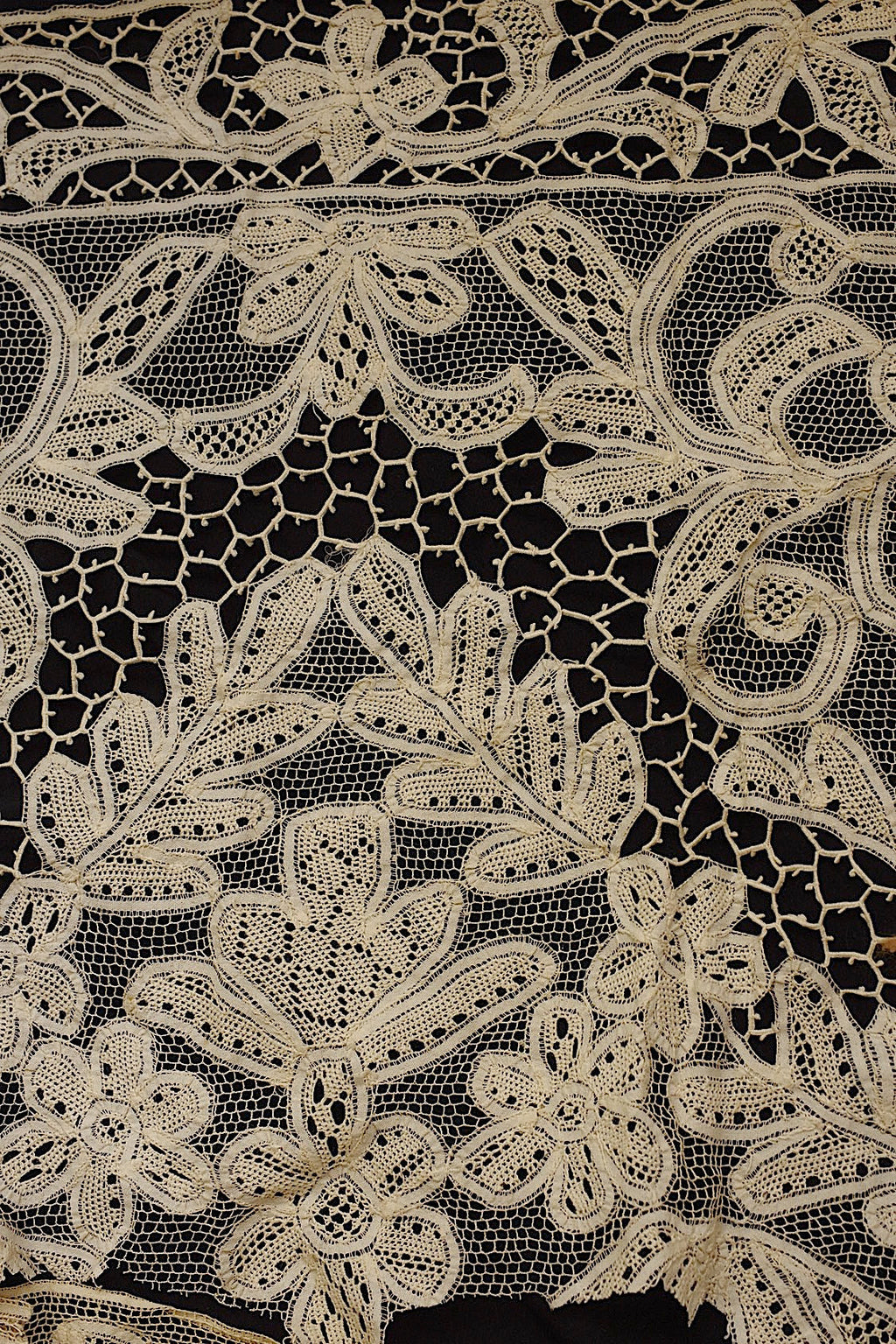 アンティークレース　dentelle ancienne  ハギレ　タグ付き 2種 .FR a l'epoque