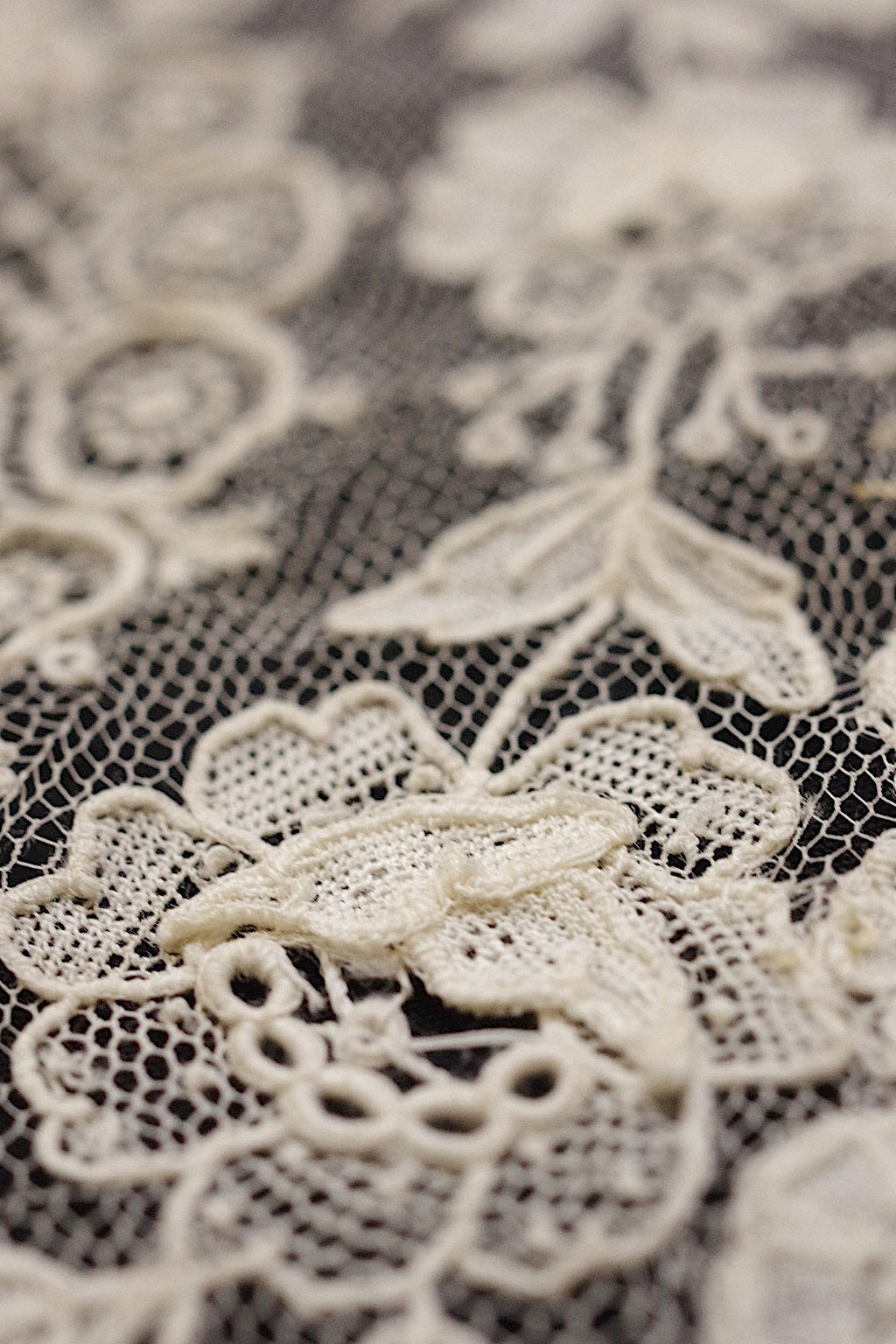 アンティークレース　dentelle ancienne ホニトン　ブリュクセルmix .FR a l'epoque