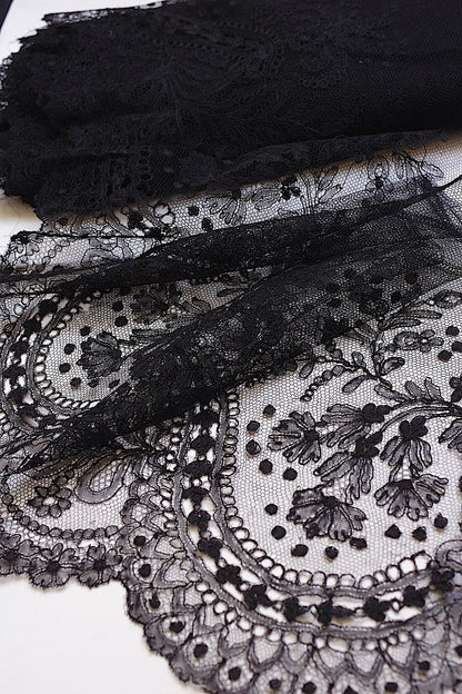 アンティークレース　dentelle ancienne 黒レース　シャンティイ　530cm .FR a l'epoque