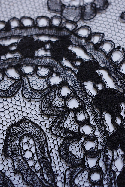 アンティークレース　dentelle ancienne 黒レース　シャンティイ　530cm .FR a l'epoque