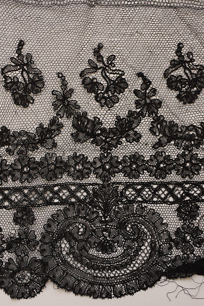 アンティークレース　dentelle ancienne 黒レース　シャンティイ　450cm .FR a l'epoque