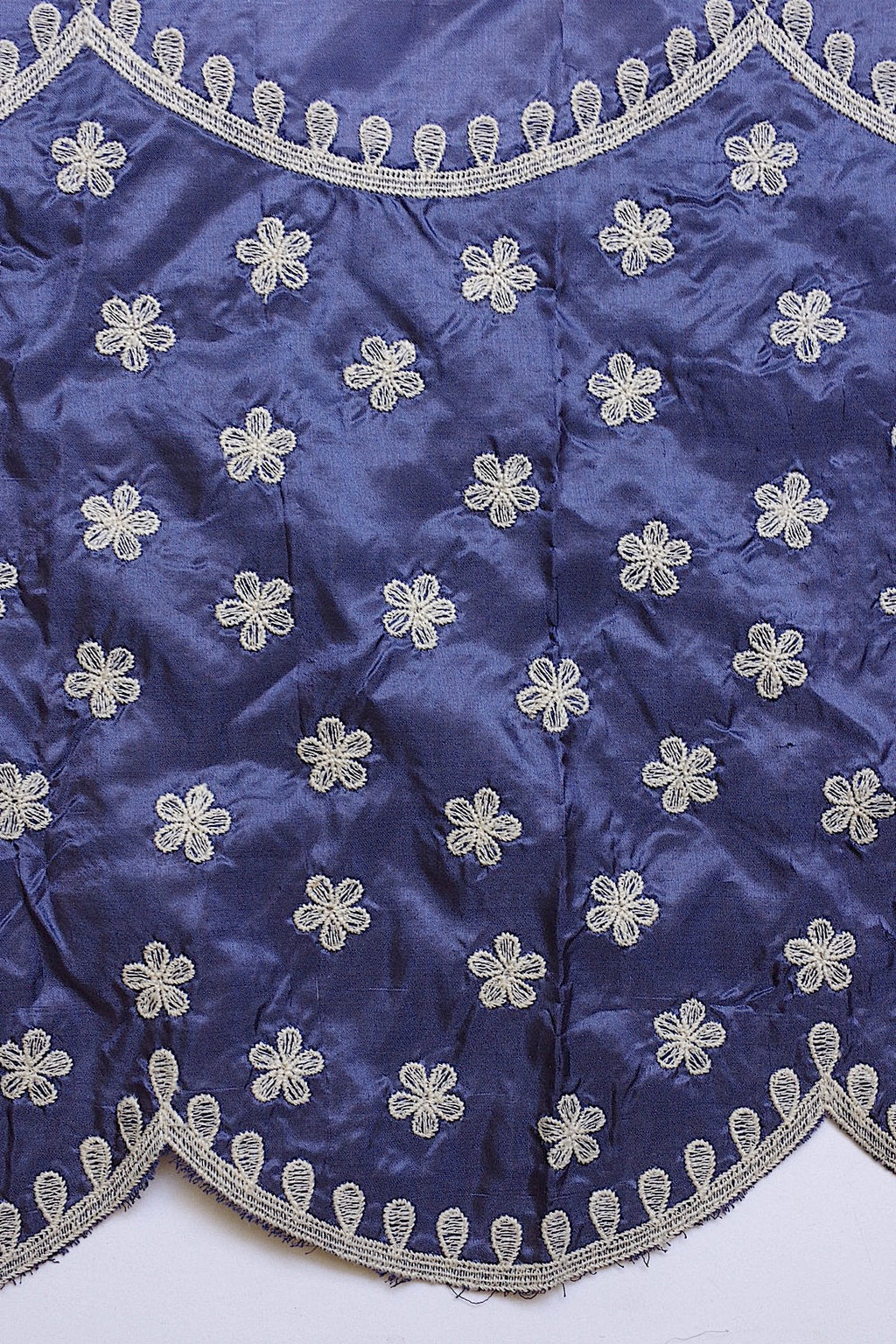 アンティークレース　dentelle ancienne 刺繍生地 .FR a l'epoque