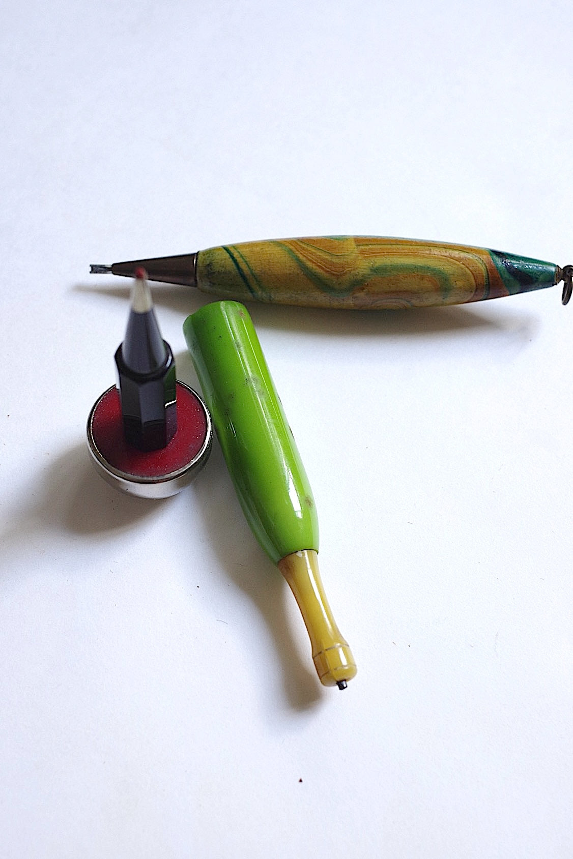 アンティークペン　antique stylo Bakélite .FR a l'epoque