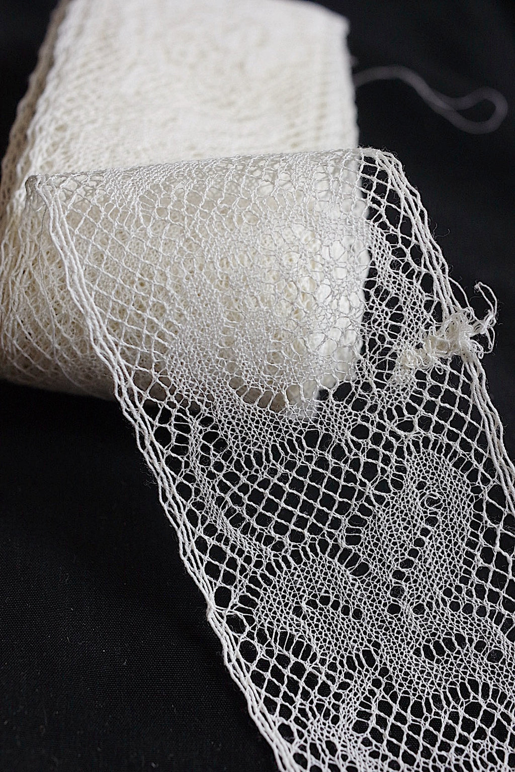 アンティークレース　dentelle ancienne 695cm .FR a l'epoque