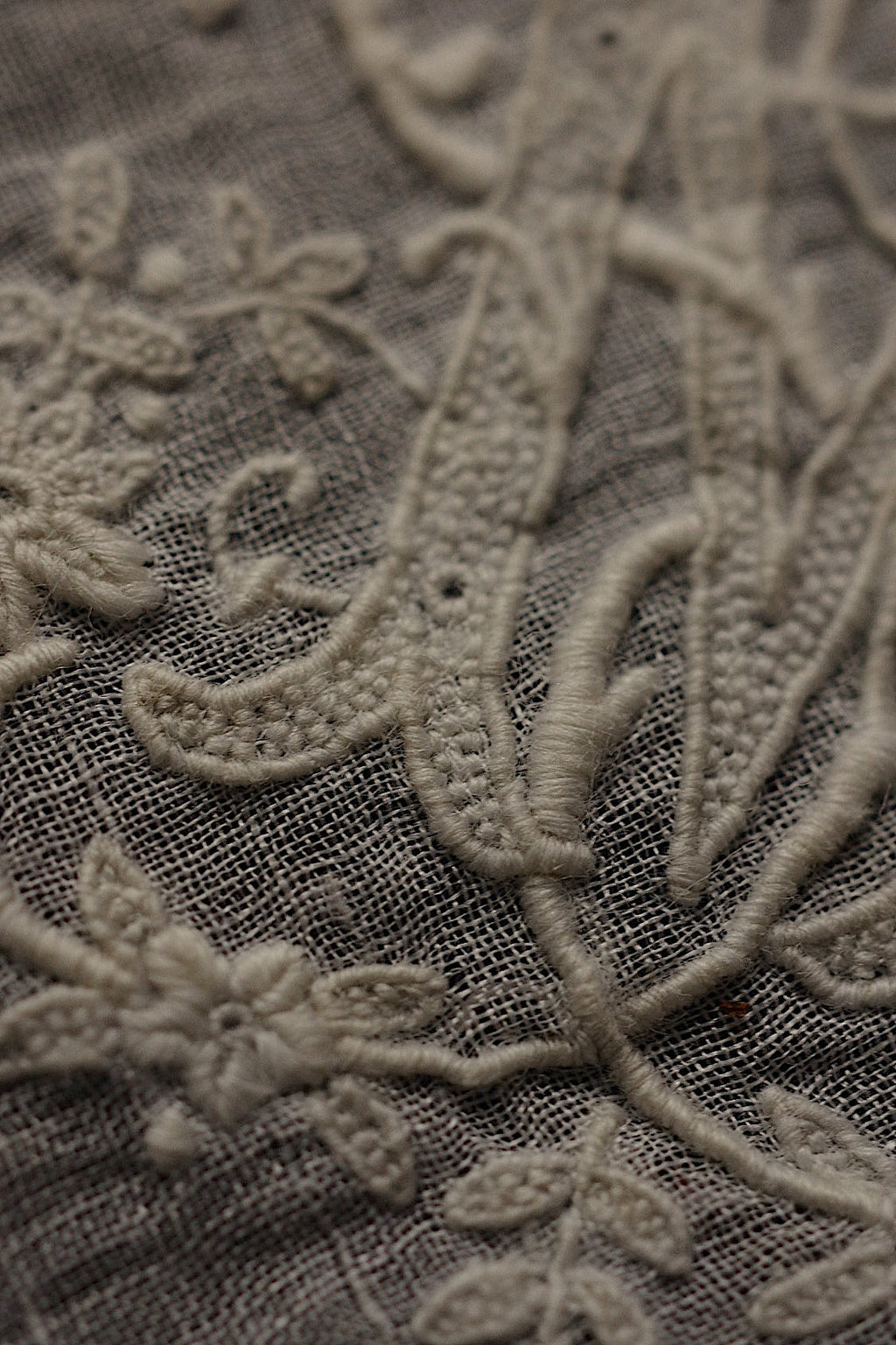 アンティークレース　dentelle ancienne 刺繍ハンカチ .FR a l'epoque