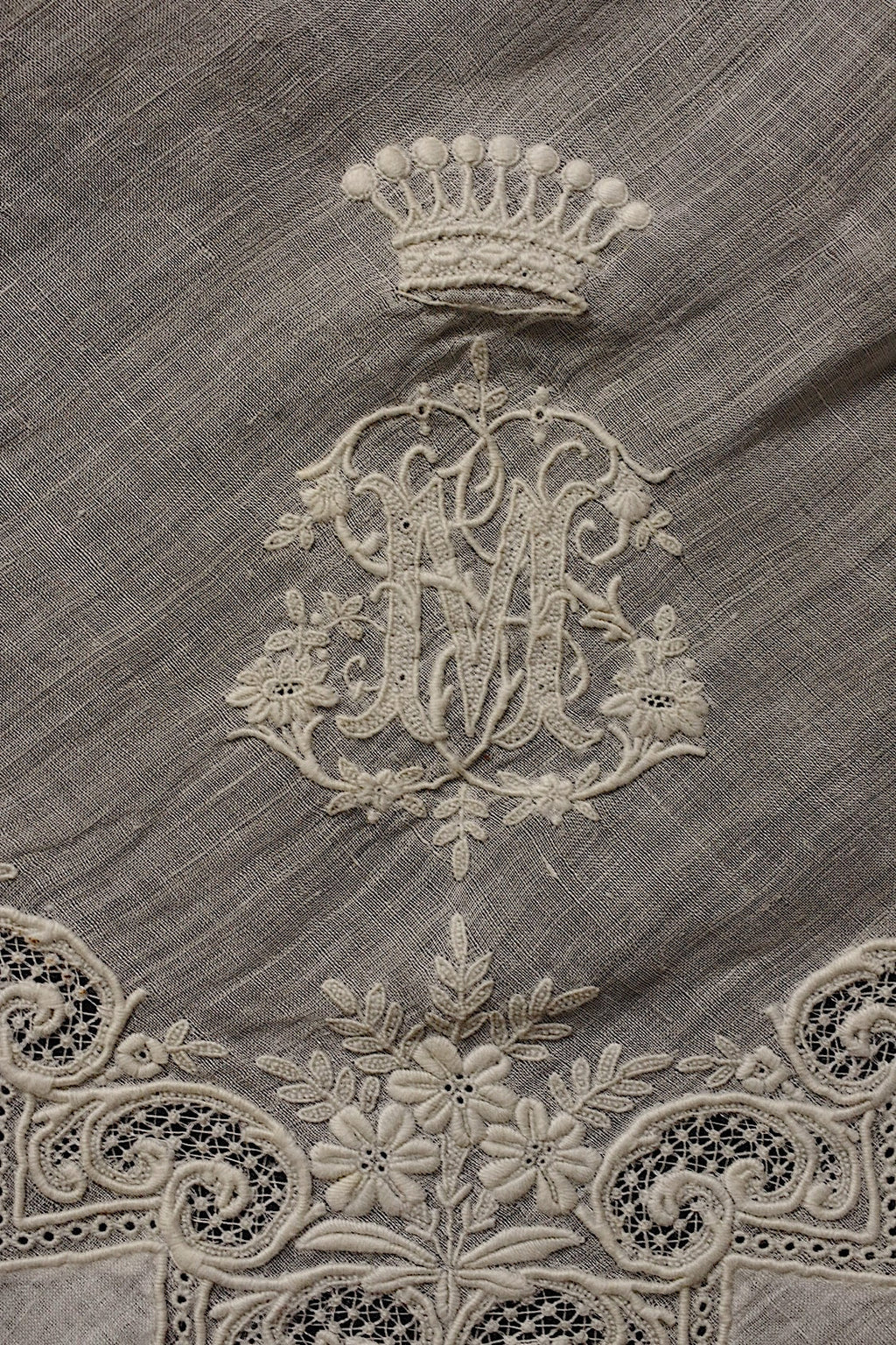 アンティークレース　dentelle ancienne 刺繍ハンカチ .FR a l'epoque