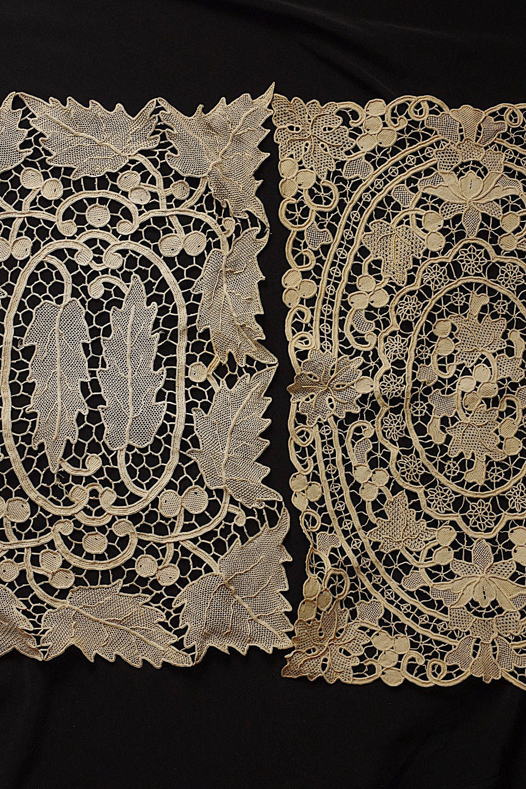 アンティークレース　dentelle ancienne nappe 2枚 .FR a l'epoque