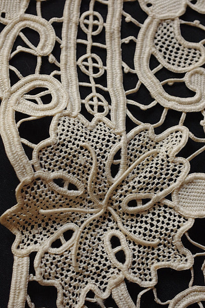 アンティークレース　dentelle ancienne nappe 2枚 .FR a l'epoque