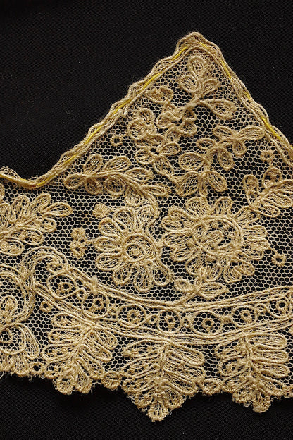 アンティークレース　dentelle ancienne ２種 .FR a l'epoque