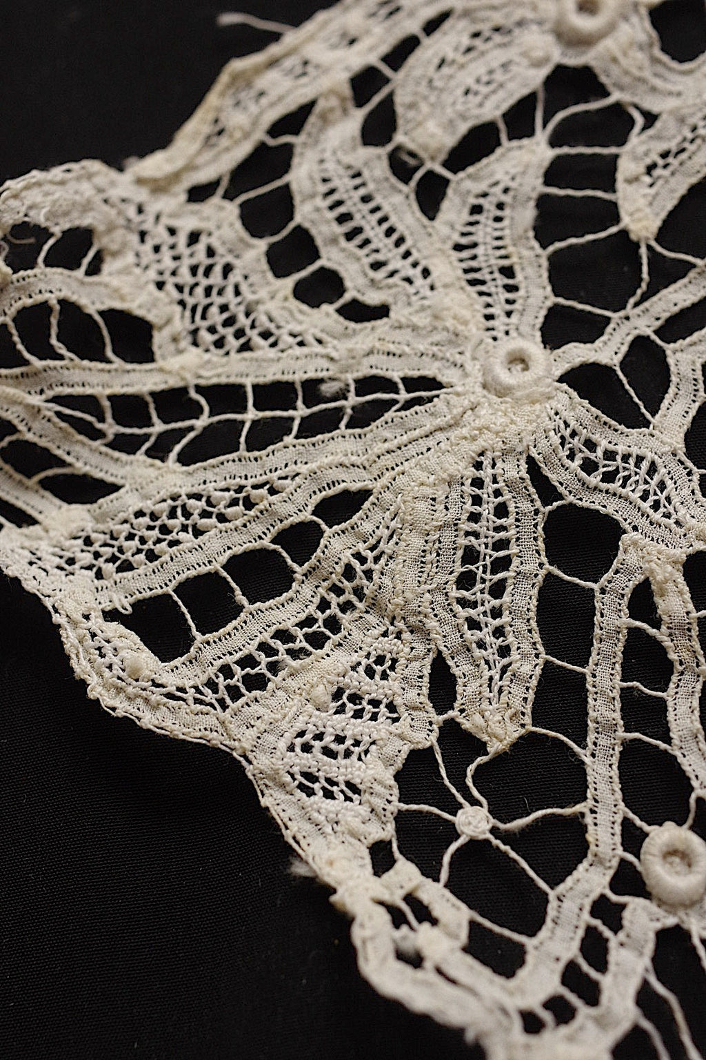 アンティークレース　dentelle ancienne レースつけ襟 .FR a l'epoque