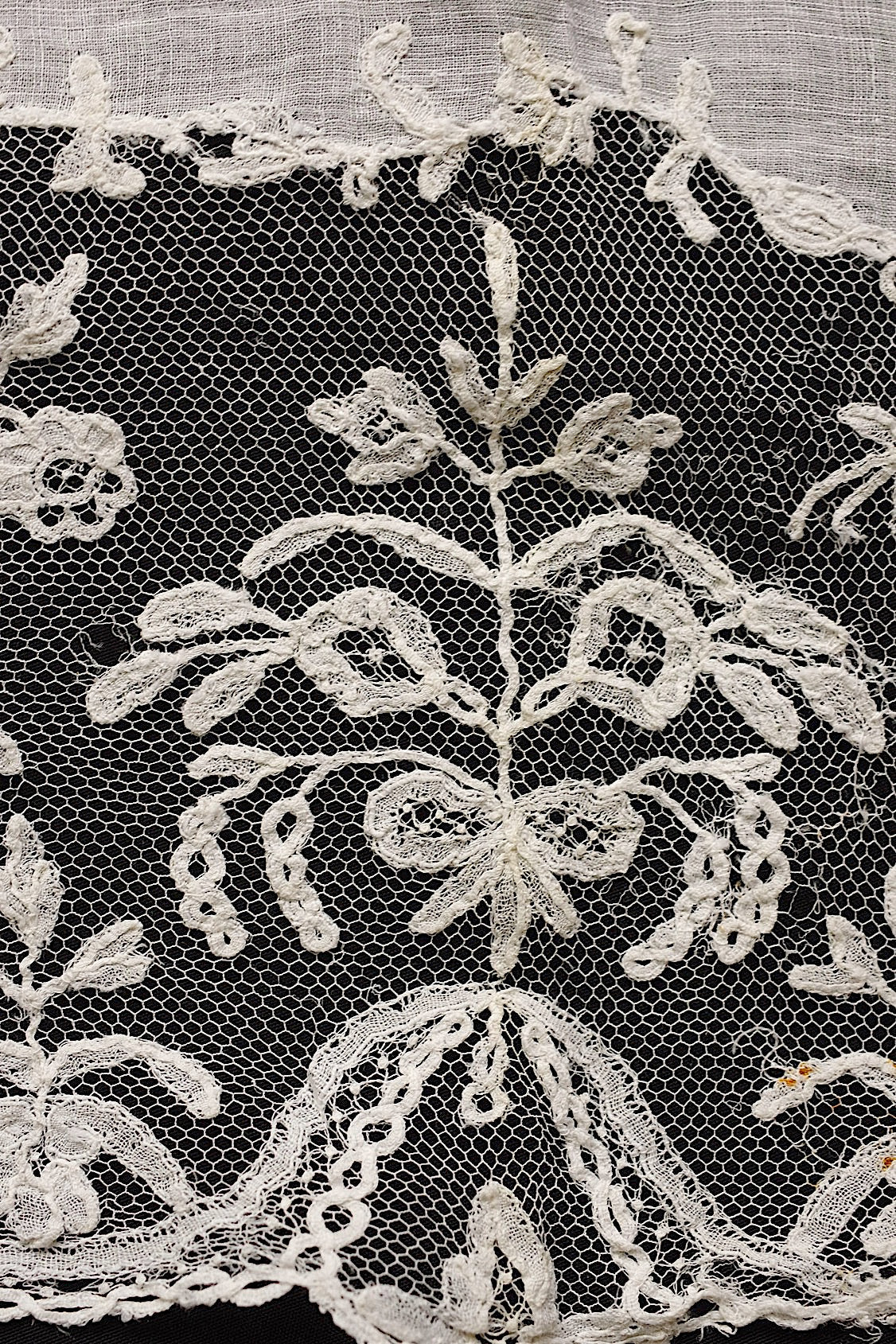 アンティークレース　dentelle ancienne レースハンカチ .FR a l'epoque