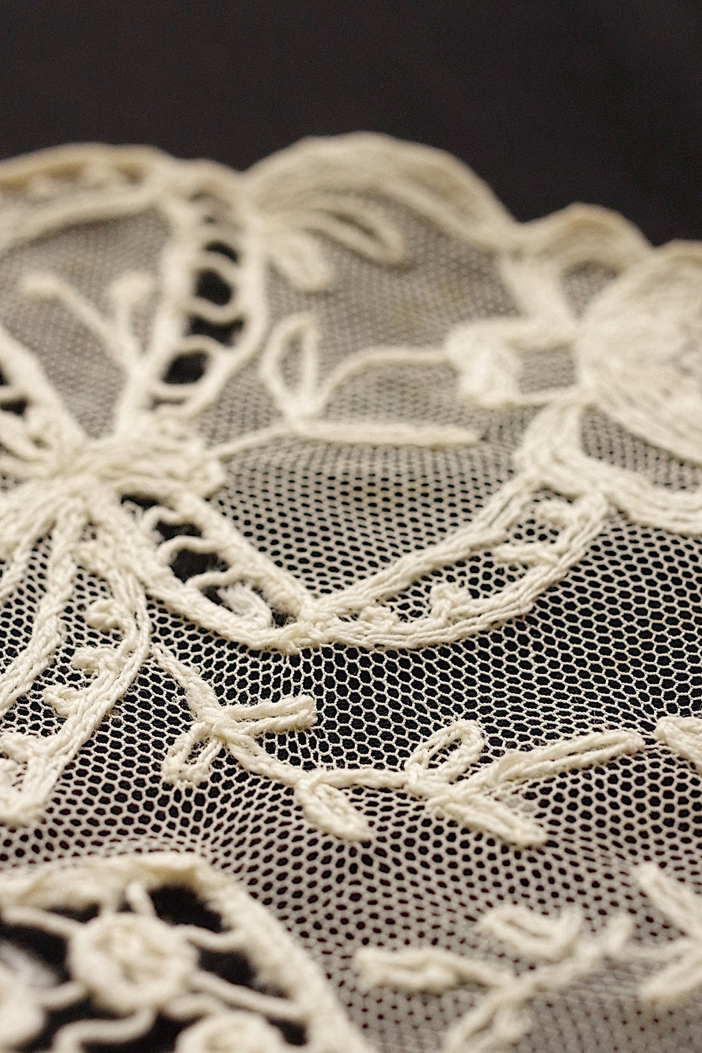 アンティークレース　dentelle ancienne 刺繍レース襟　 .FR a l'epoque