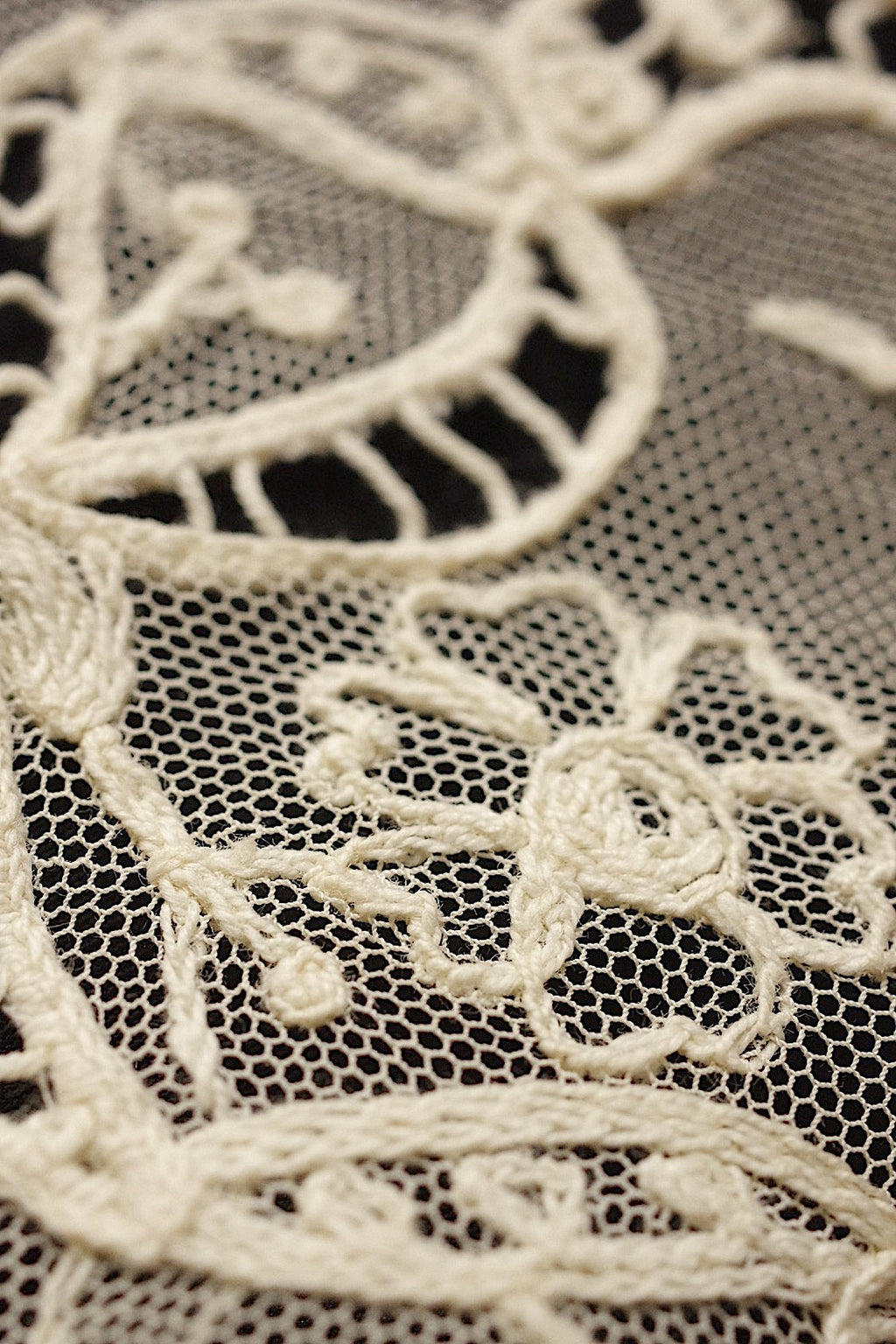 アンティークレース　dentelle ancienne 刺繍レース襟　 .FR a l'epoque