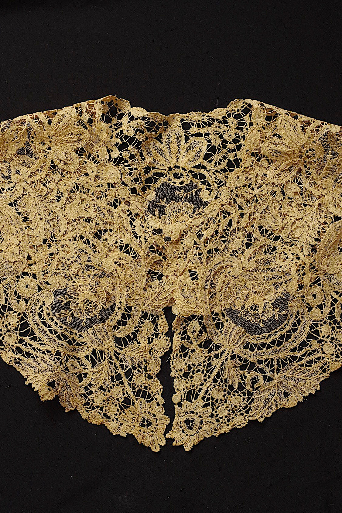 アンティークレース　dentelle ancienne レース襟 .FR a l'epoque