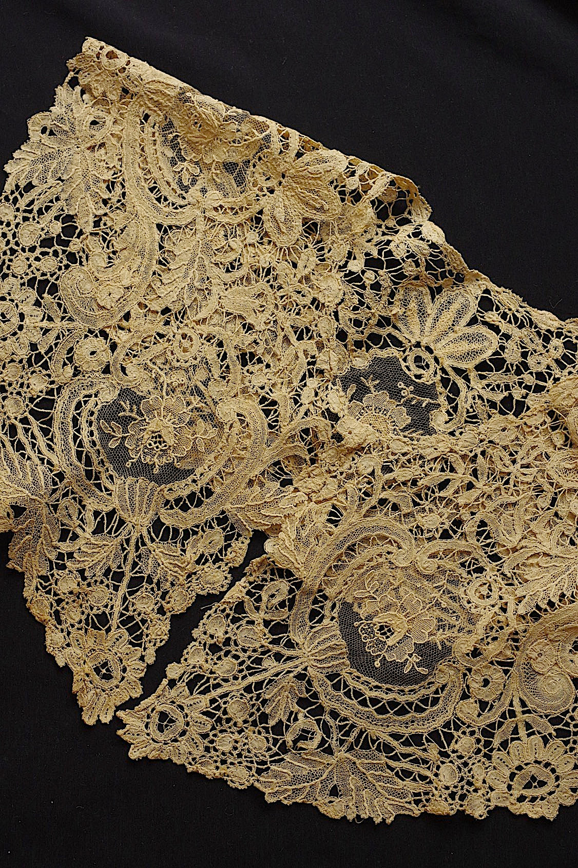 アンティークレース　dentelle ancienne レース襟 .FR a l'epoque