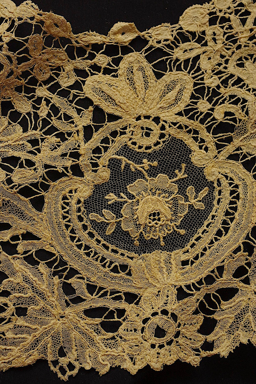 アンティークレース　dentelle ancienne レース襟 .FR a l'epoque