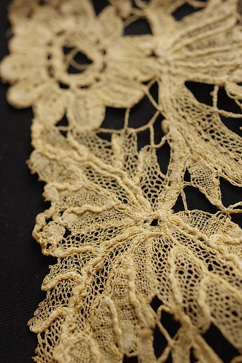 アンティークレース　dentelle ancienne レース襟 .FR a l'epoque