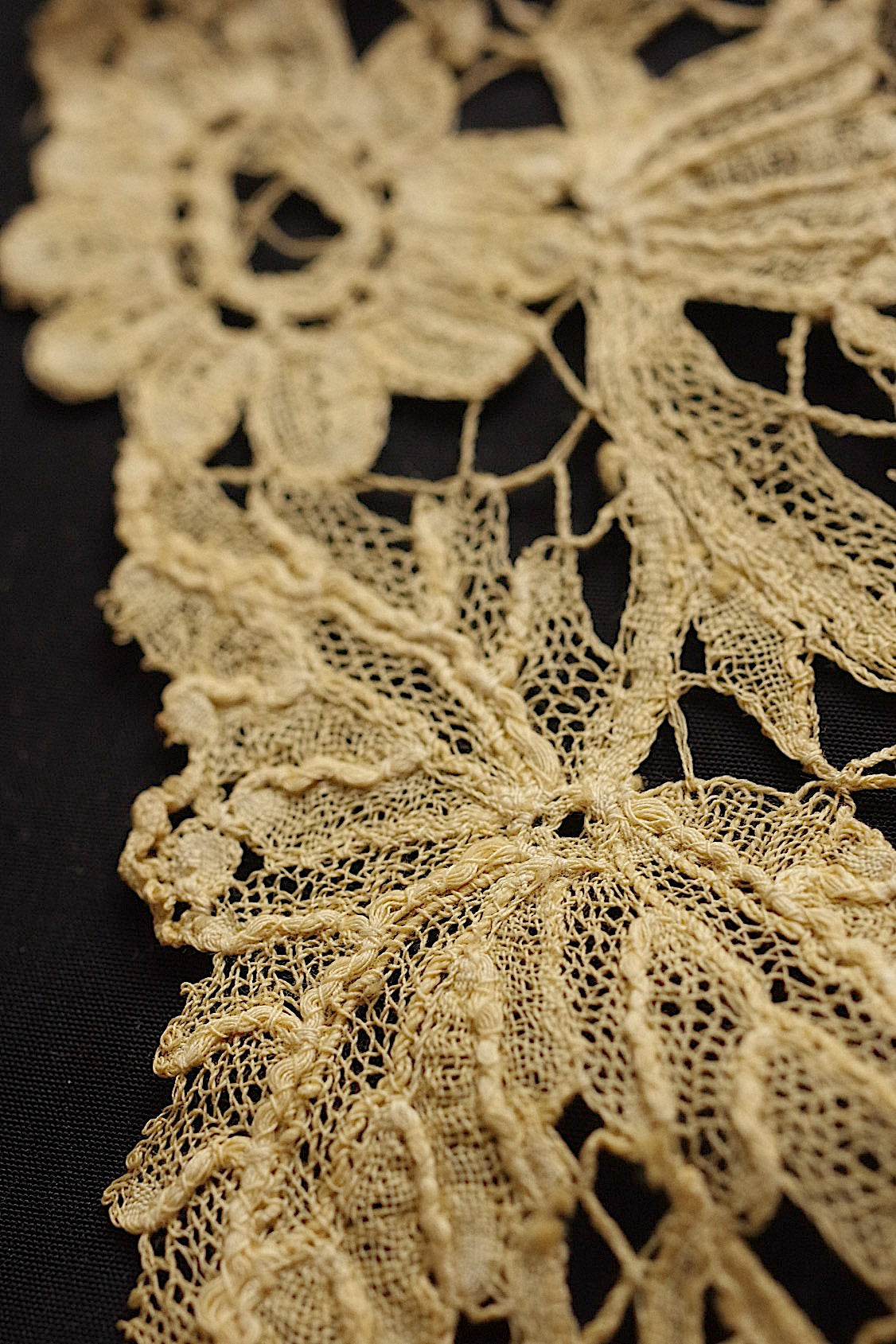 アンティークレース　dentelle ancienne レース襟 .FR a l'epoque