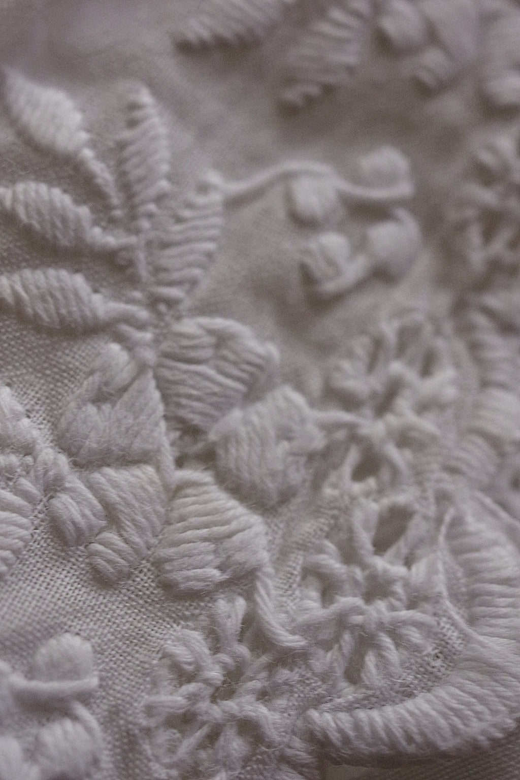 アンティークレース　dentelle ancienne 刺繍テープ　回収品 .FR a l'epoque