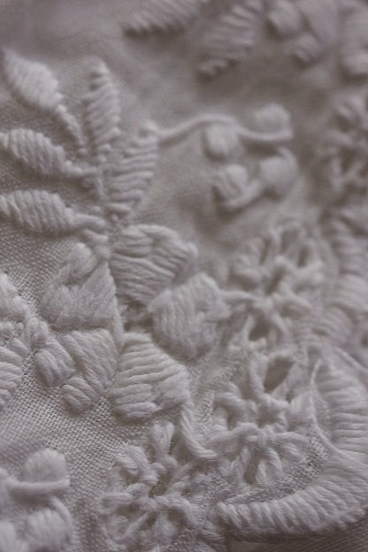 アンティークレース　dentelle ancienne 刺繍テープ　回収品 .FR a l'epoque