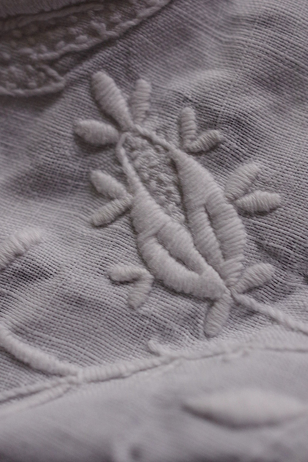 アンティークレース　dentelle ancienne 刺繍テープ　回収品 .FR a l'epoque