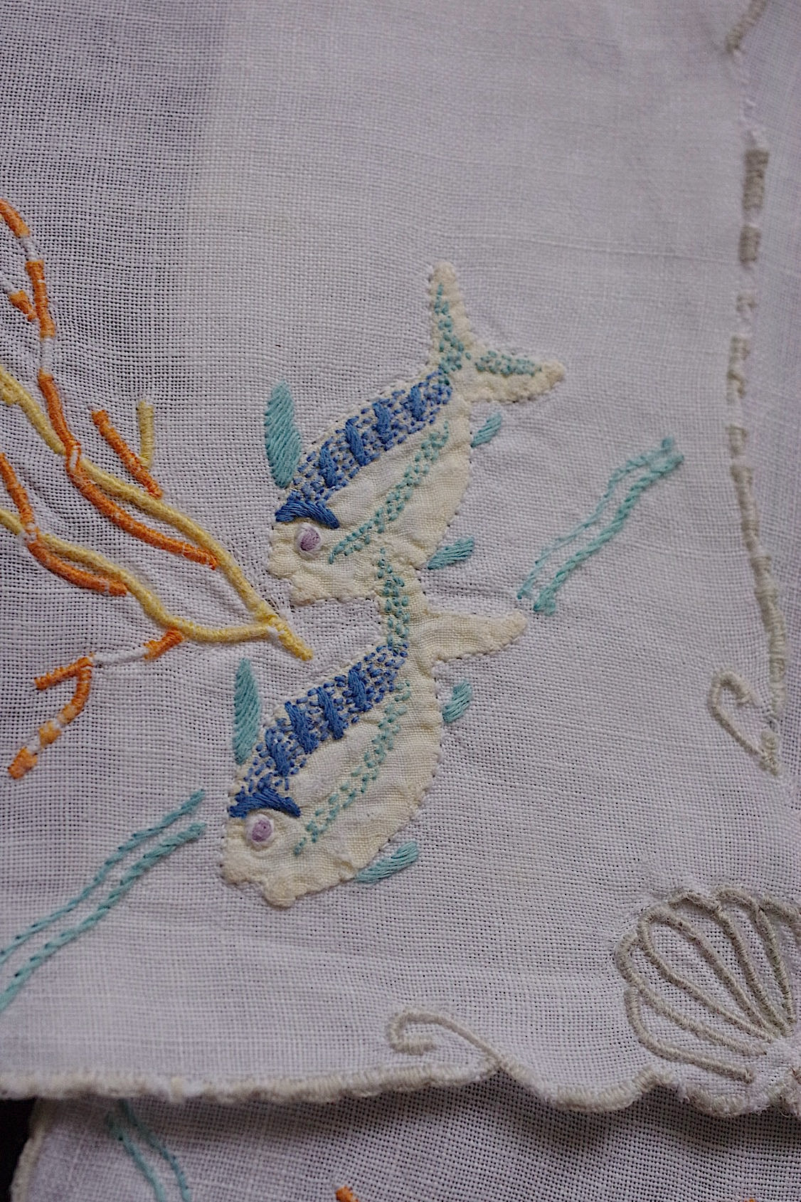 アンティークレース　dentelle ancienne napperon　刺繍　魚 .FR a l'epoque