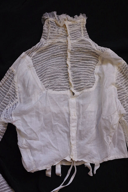 アンティークブラウス　vêtement antique 少女サイズブラウス３枚　素材用lots 1 .FR a l'epoque