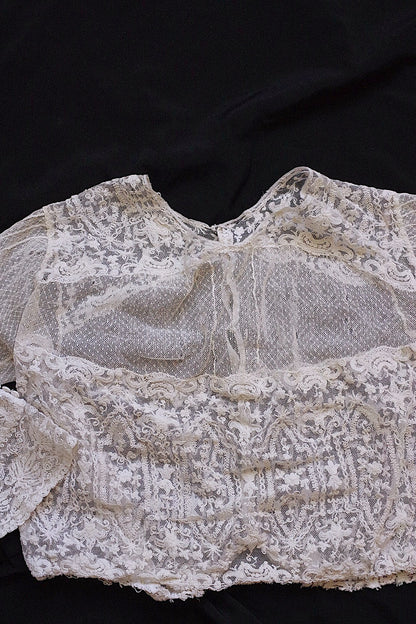 アンティークブラウス　vêtement antique 少女サイズブラウス３枚　素材用lots 1 .FR a l'epoque