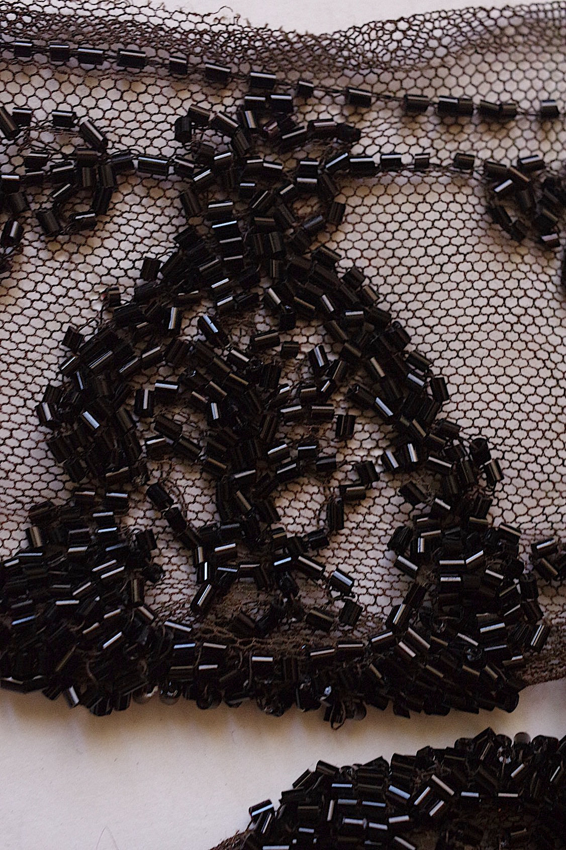 アンティークレース　dentelle aicienne ビーズ刺繍　くろ .FR a l'epoque