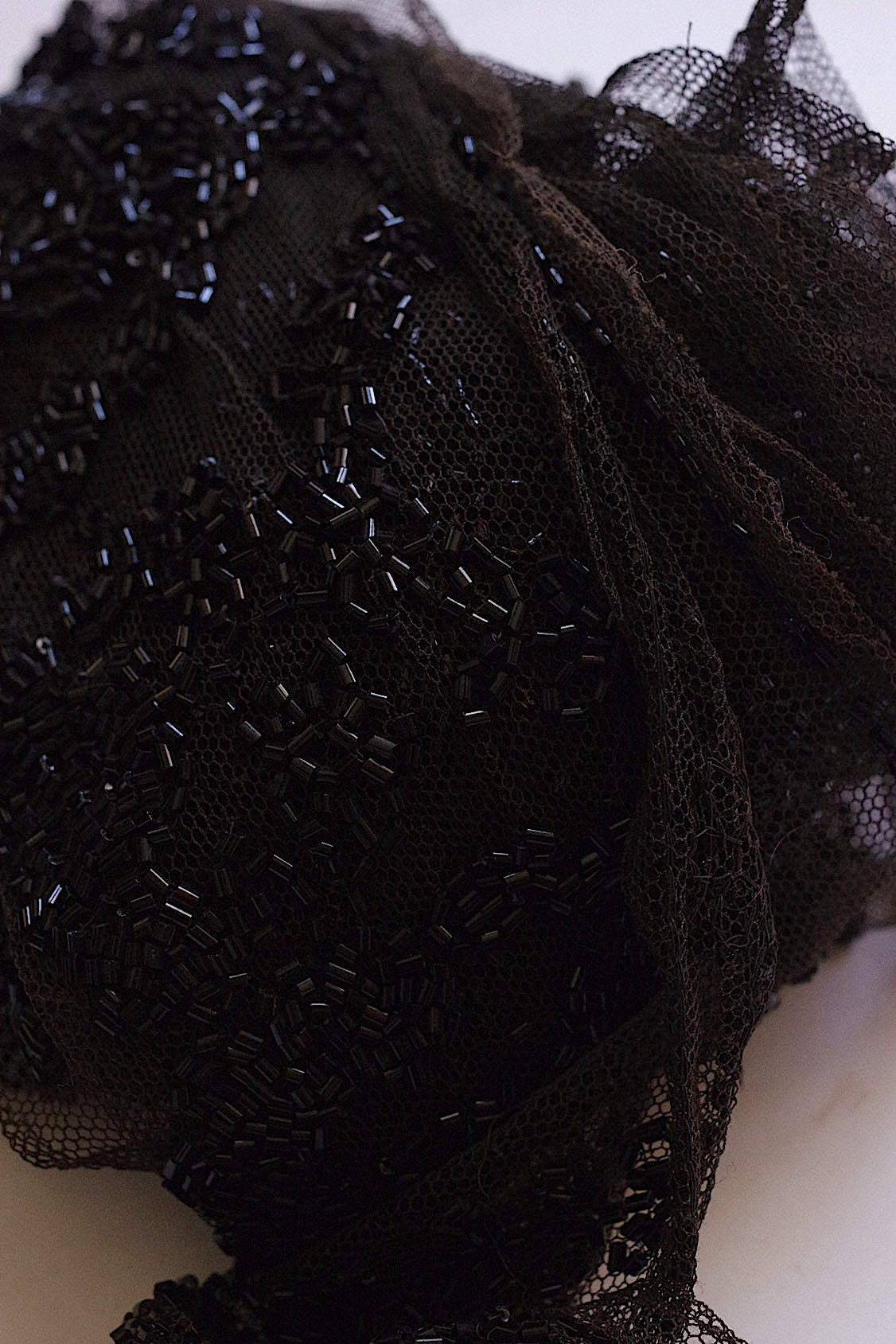 アンティークレース　dentelle aicienne ビーズ刺繍　くろ .FR a l'epoque