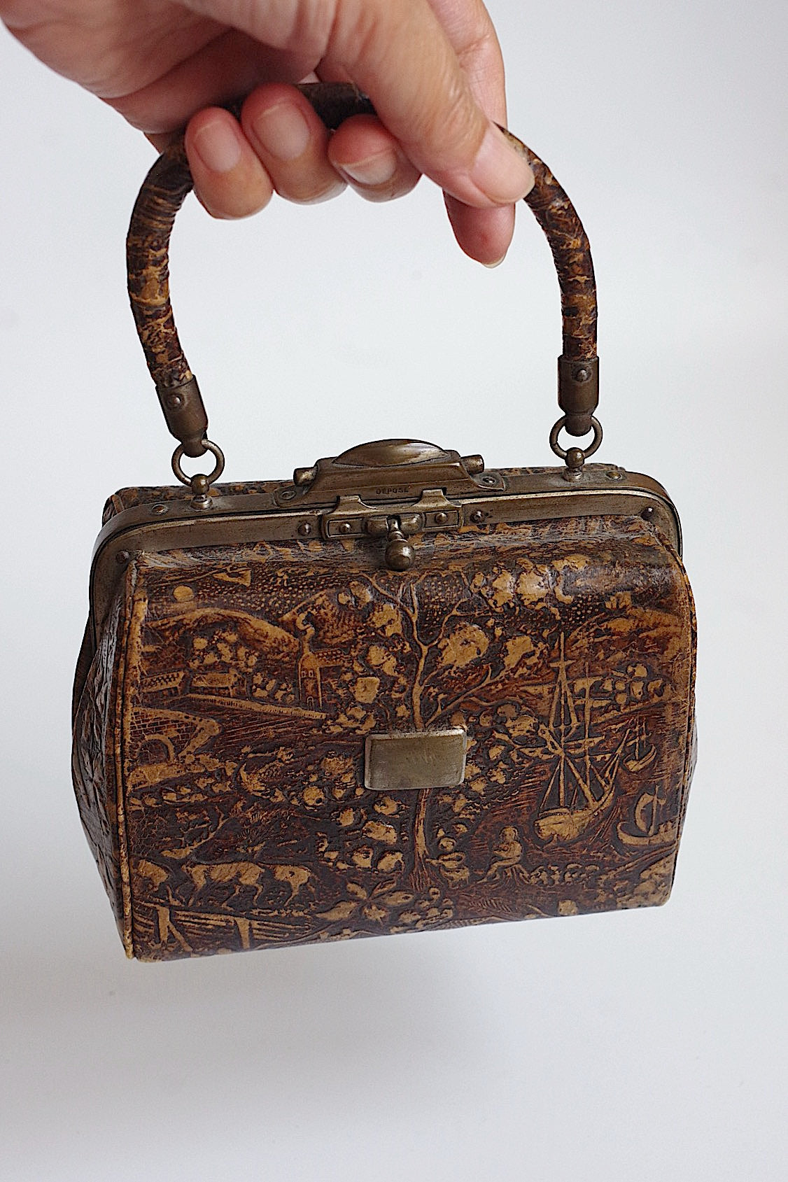 アンティークバッグ　petit sac antique .FR a l'epoque