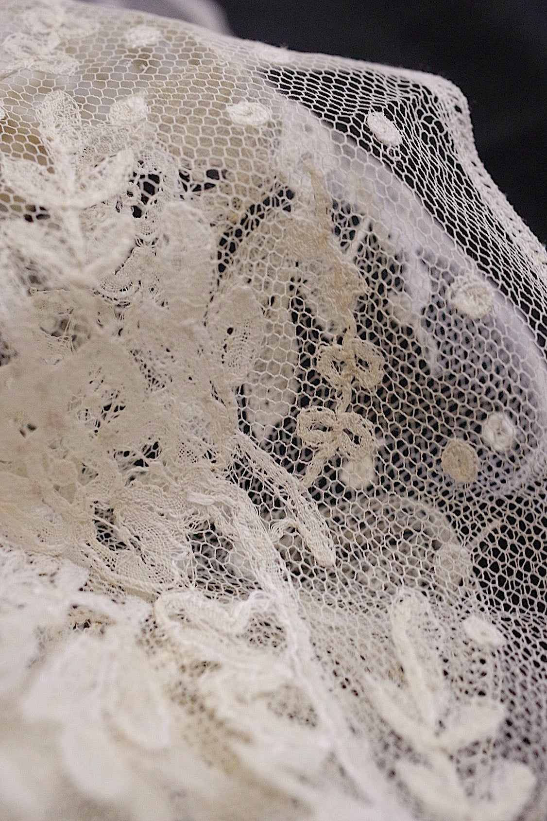 アンティークレース　dentelle ancienne　アプリカッションアングレテール３種 .FR a l'epoque