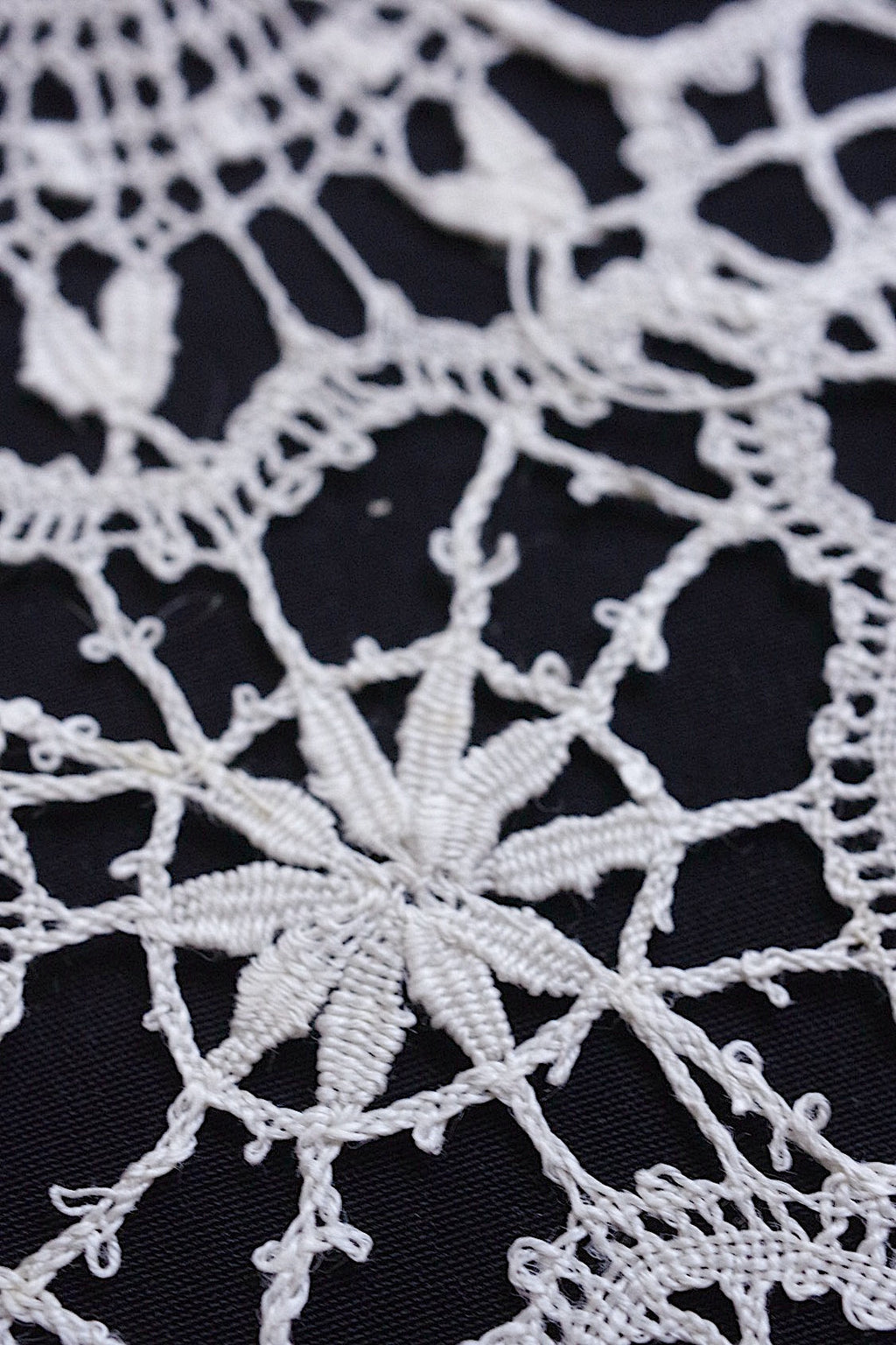 アンティークレース　dentelle ancienne　140cm .FR a l'epoque