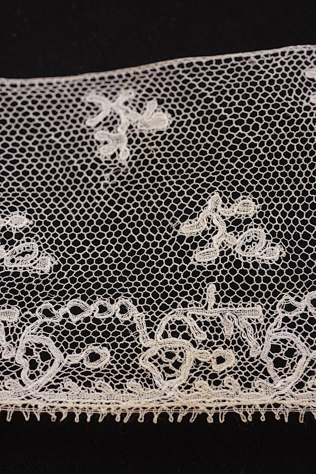 アンティークレース　dentelle ancienne　370cm .FR a l'epoque